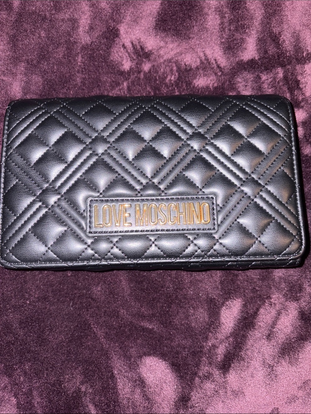 NWT Love Moschino Black Quilted shoulder bag with Gold Logo